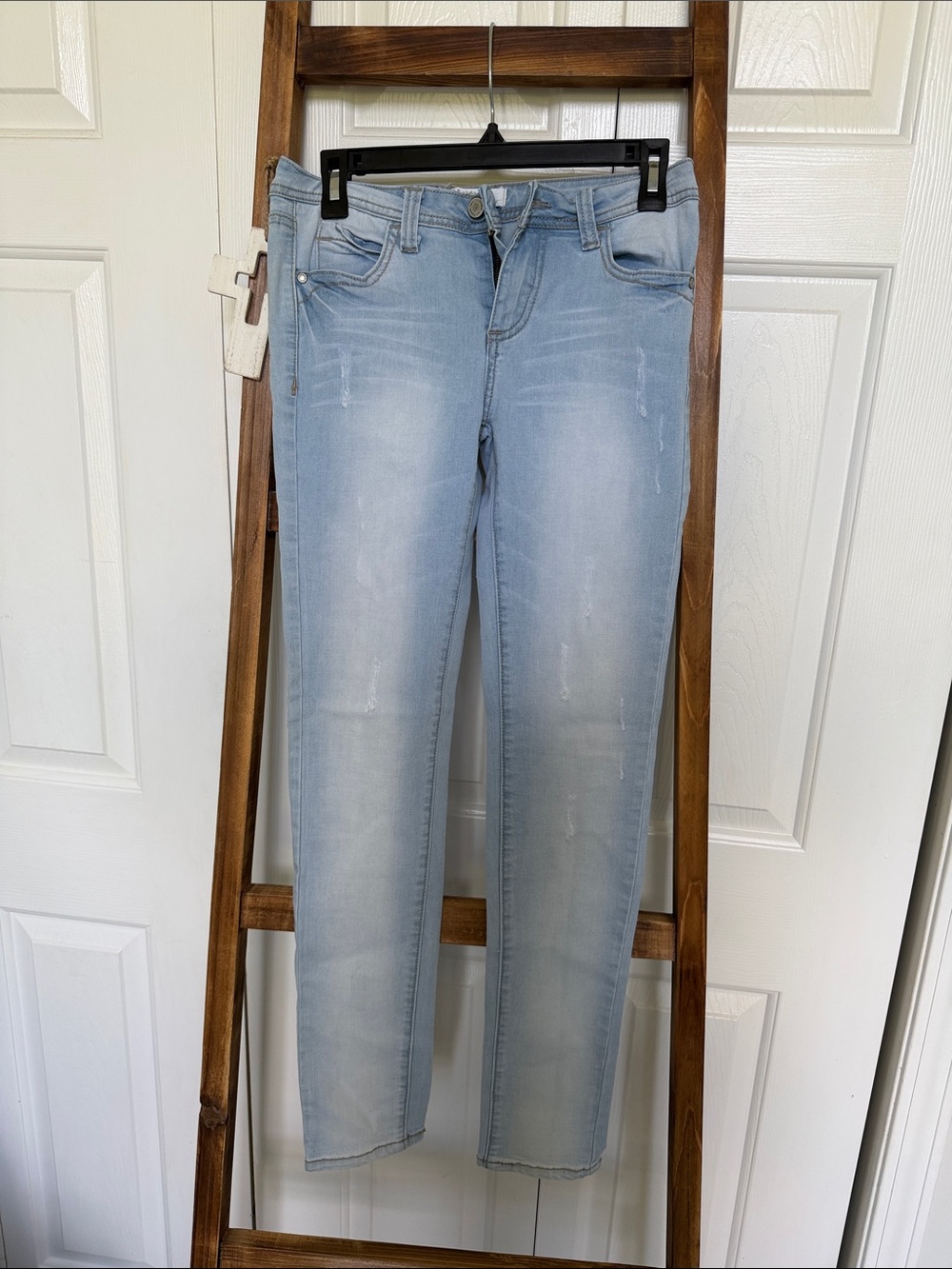 I & M Skinny Jeans-Light Blue distressed. Size 7.